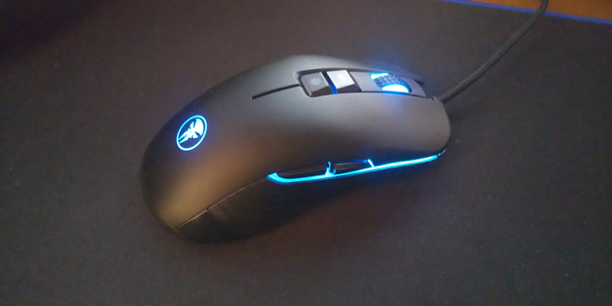 安い左利き用ゲーミングマウスと大型マウスパッド Kabachowl かばちょ る